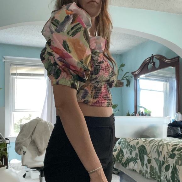 One Shoulder Floral Top - Picture 3 of 6